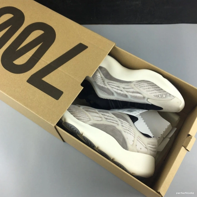 Adidas Boost 700 EF9897 Yeezy White Ash V3 0725